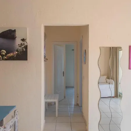Fantastico Baia De Bahas One Bedroom Four Sleeps Child Num0890 Daire Marinella (Sardinia)