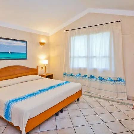 Fantastico Baia De Bahas One Bedroom Four Sleeps Child Num0890
